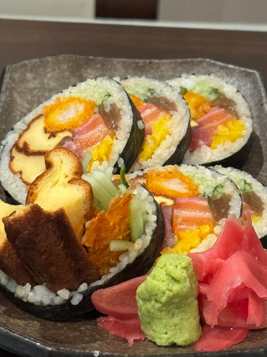 Cross-section of futomaki showing the egg filling