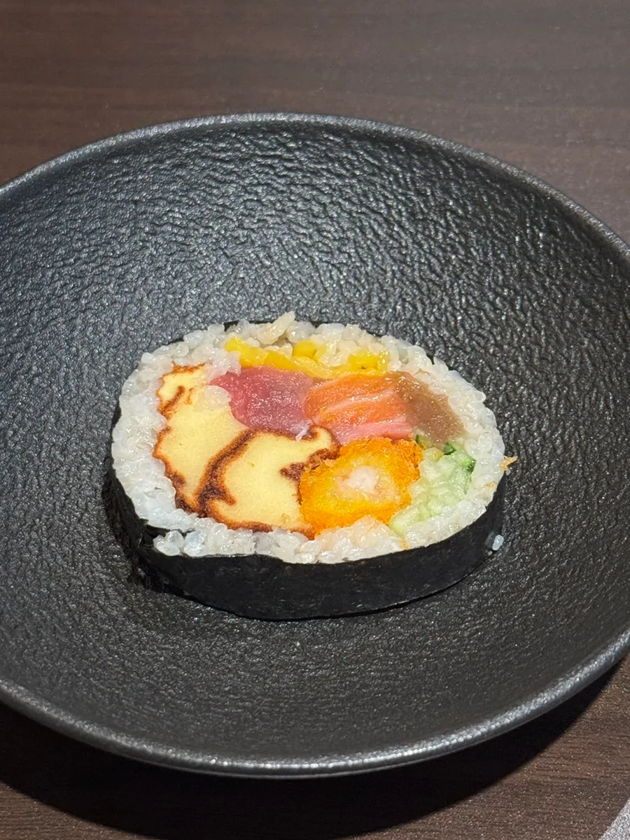 Close-up of the futomaki roll