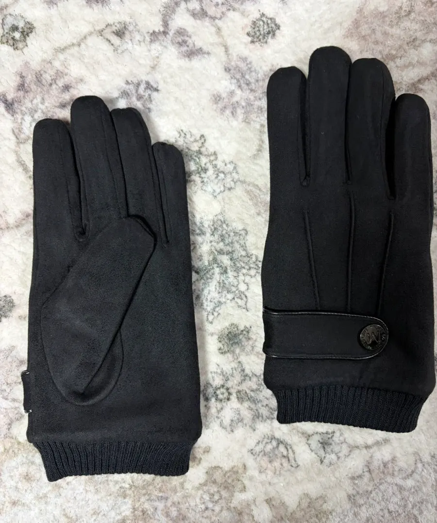 Storage pouch and black gloves