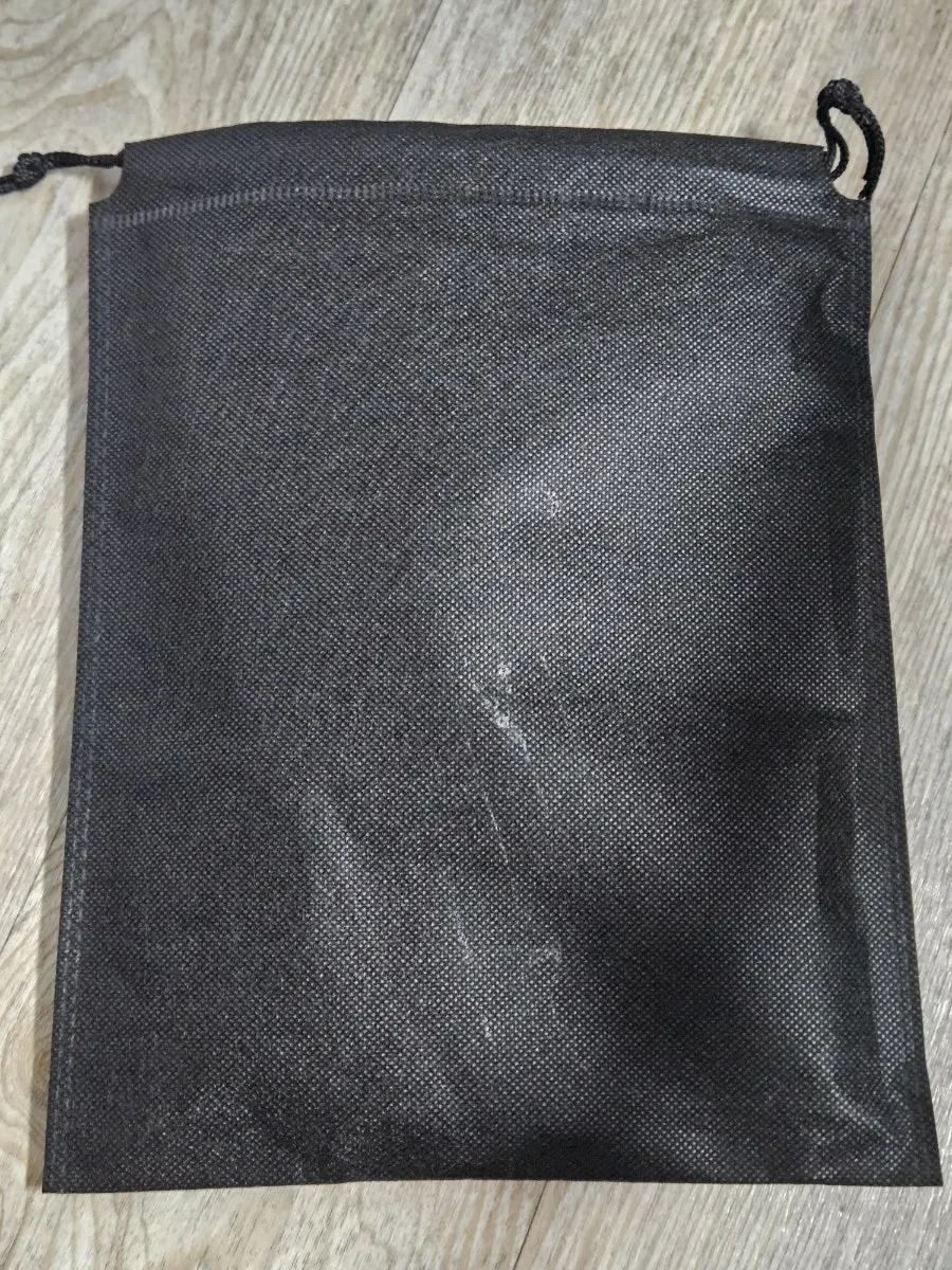 겨울철 착용하는 남성 장갑