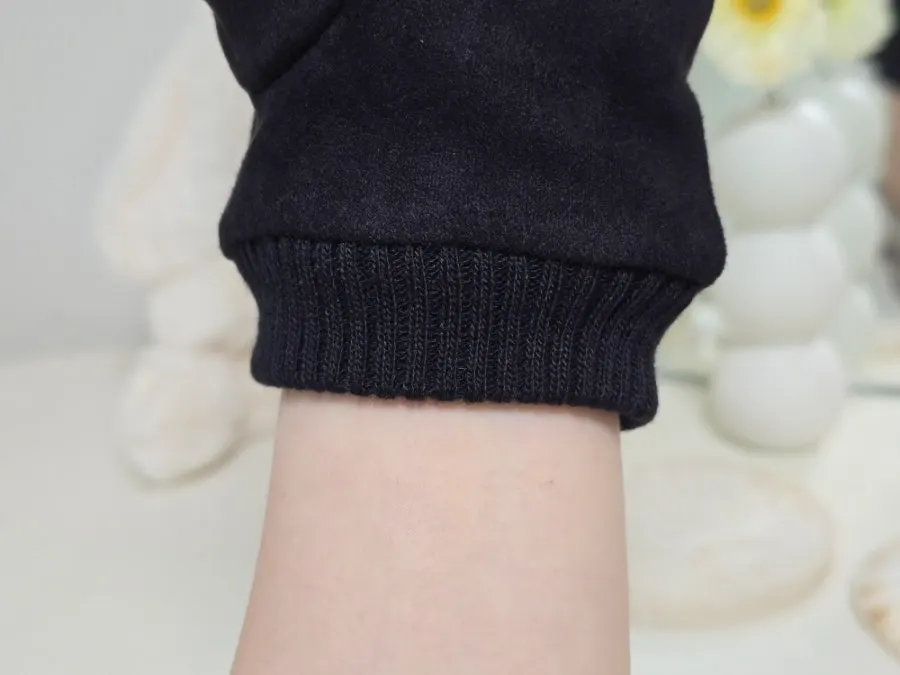 Mongolia Men's Winter Gloves with a neat design
