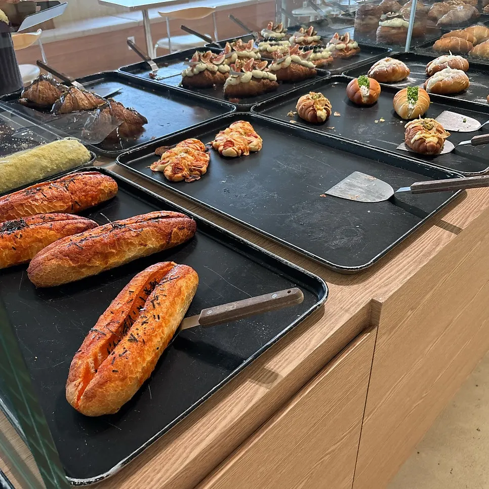 Cakes and pastries at Moonbird