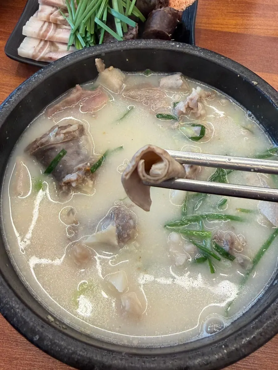 Complete Yennal Gyeongseong Sundaeguk set meal spread