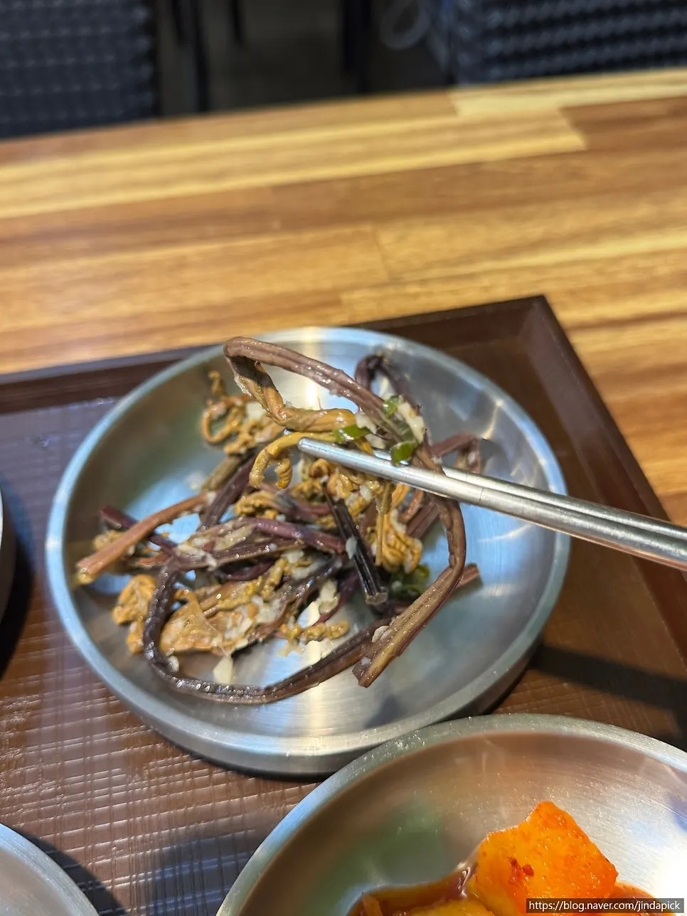밥과 함께 먹은 고사리나물 한 접시