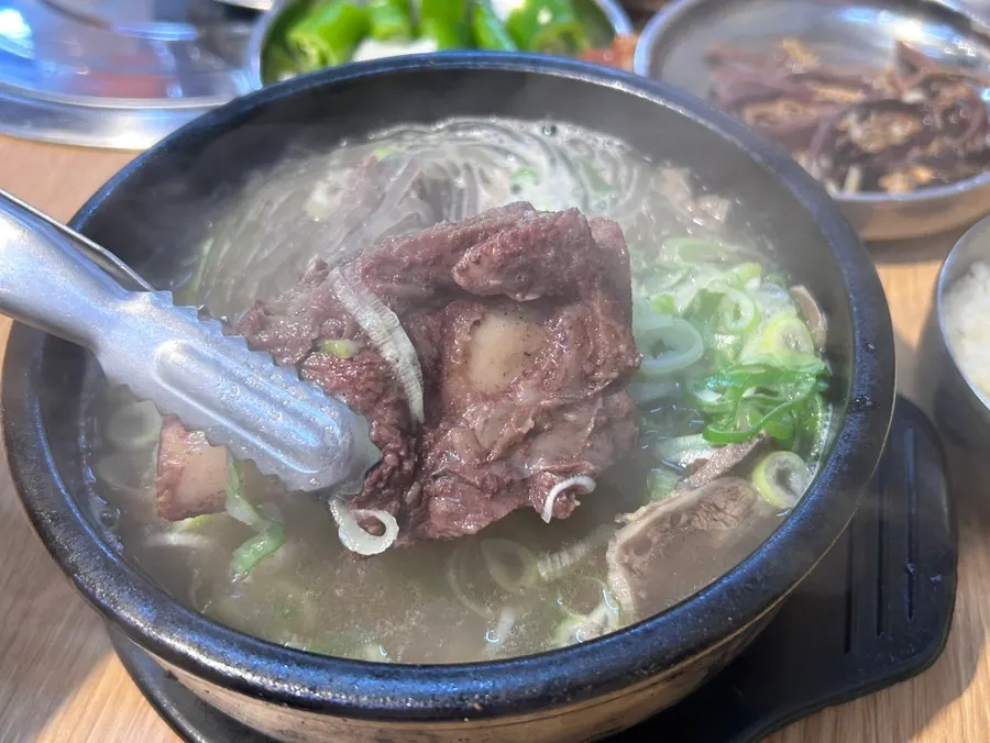 Bowl of galbitang with large chunks of rib meat