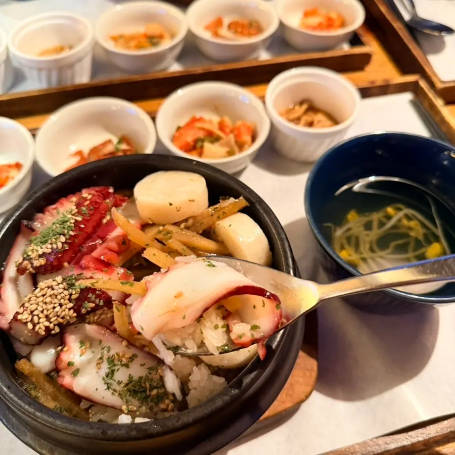 Tender scallop served together with the rice
