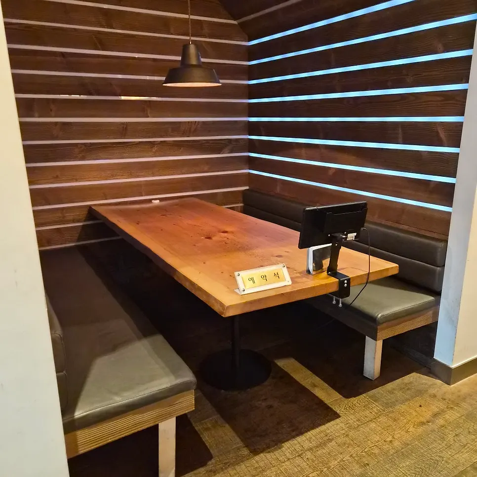 Store seating suited for group gatherings