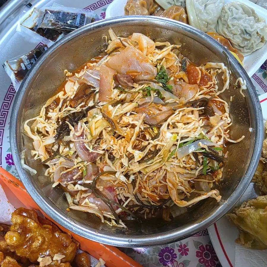 밥보다 회가 더 많아 보이는 엔가와 초밥
