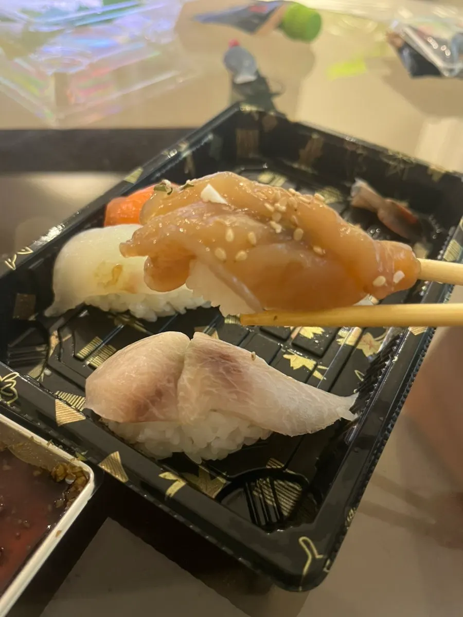 ซูชิกุ้งซอสโชยุ