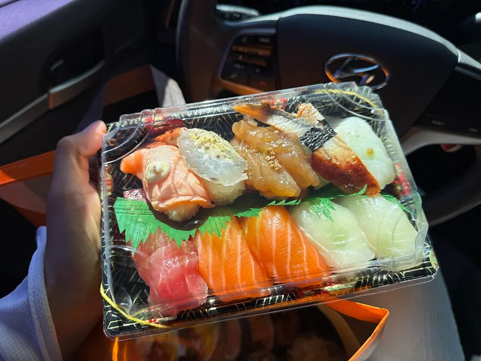 Takeout sushi from Minyeong Hwareo Gongjang Moraenae Market Branch