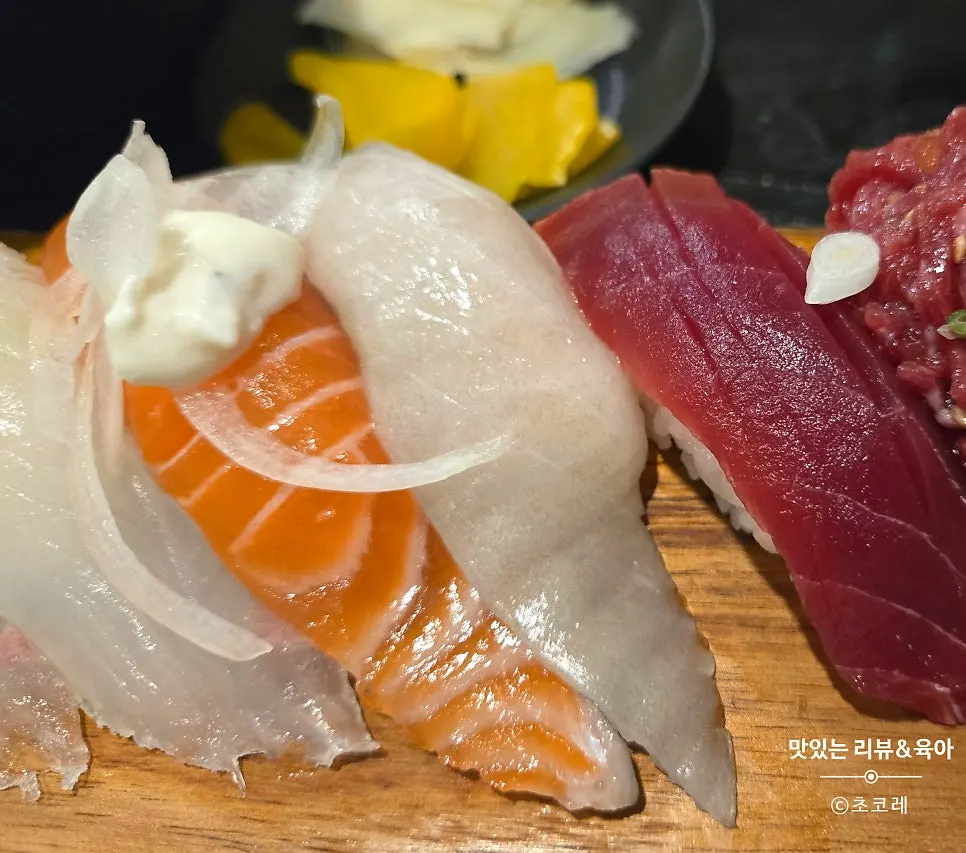 Thick shrimp sushi and generous eel sushi