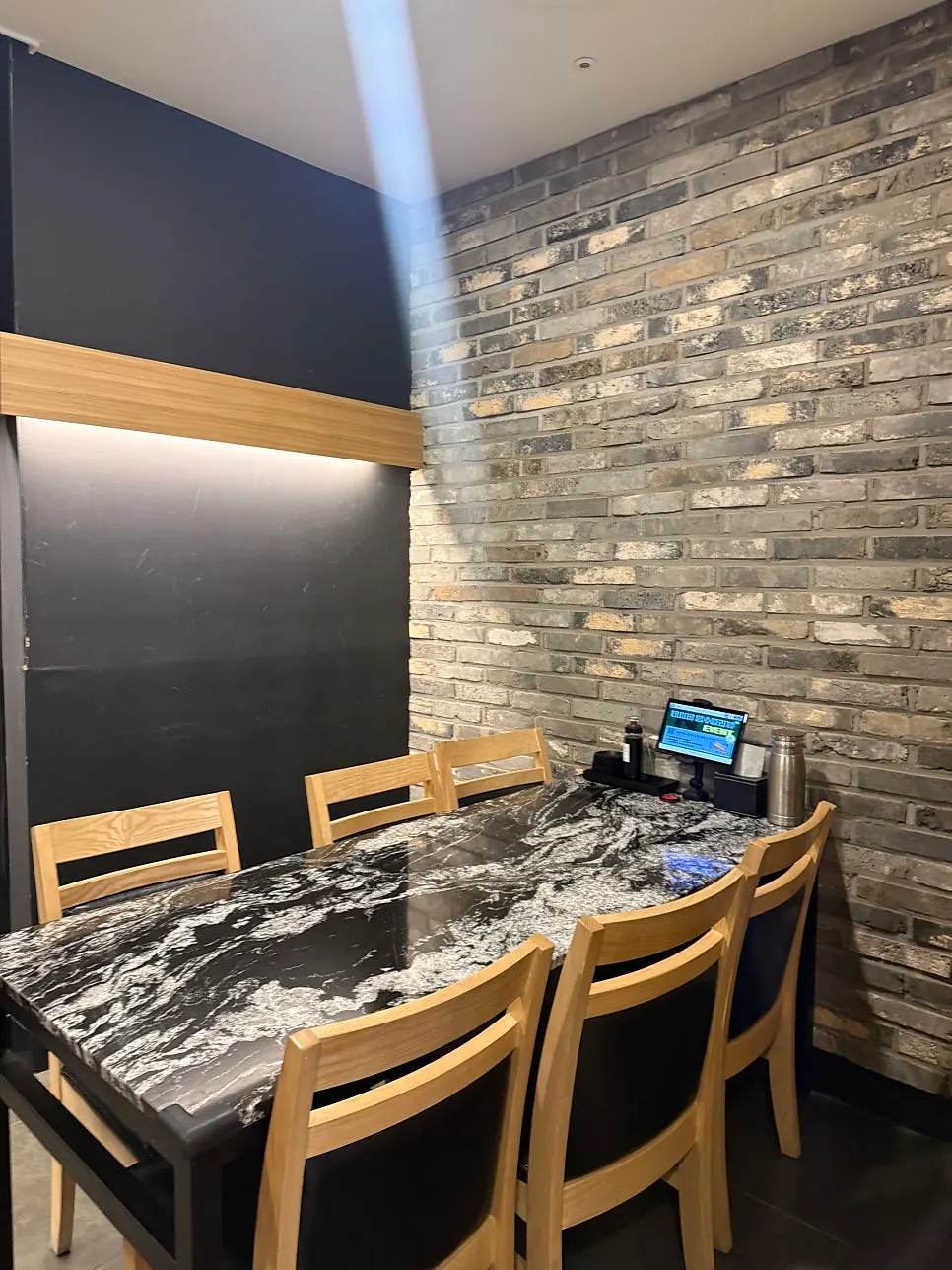 Private-room-like space at Moshi Moshi Sushi Dongnae branch