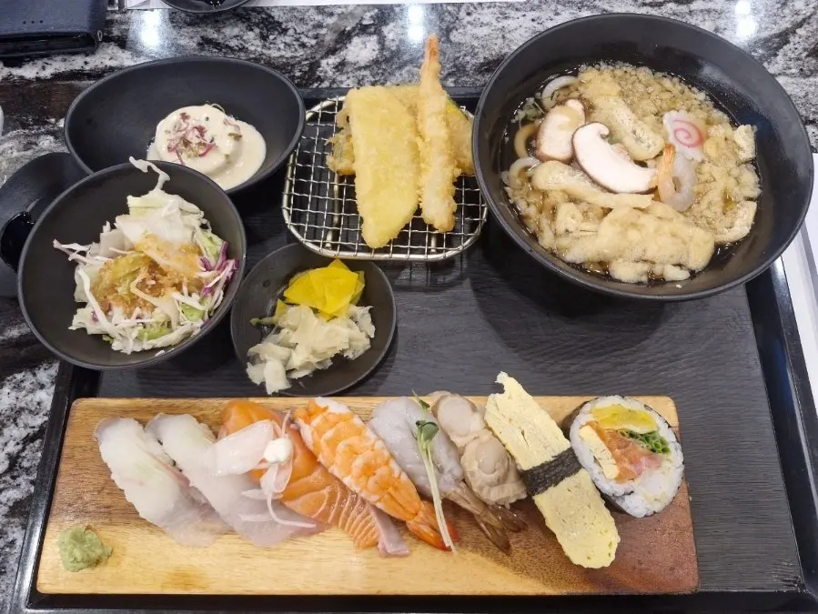 A plate of 10-piece salmon-halibut sushi