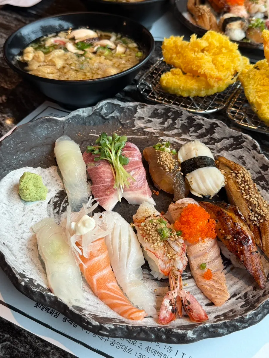 The table just before the sushi arrives