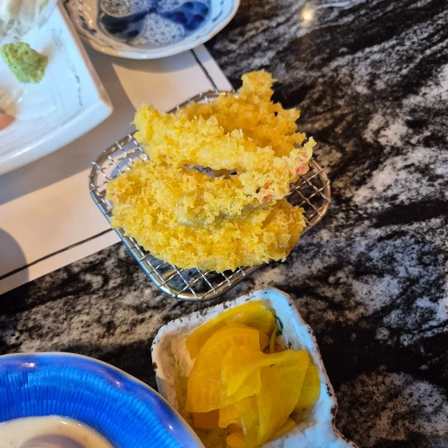 Crispy fried shrimp tempura