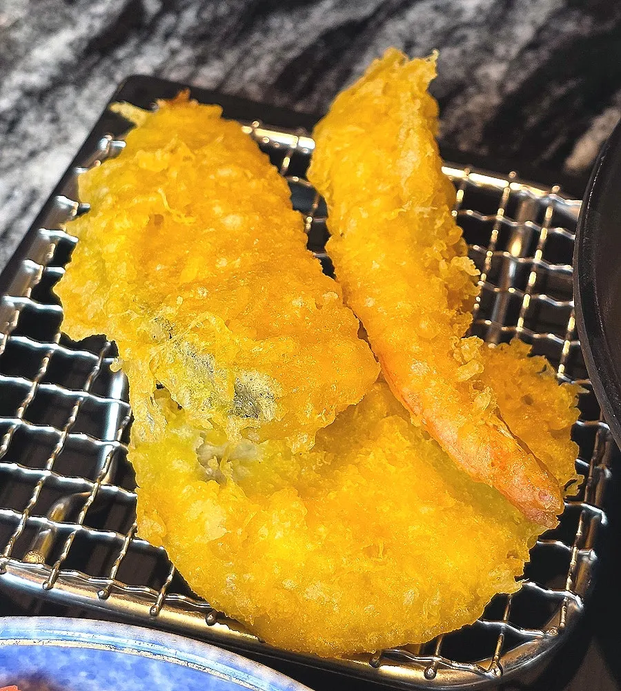 Three pieces of pumpkin, shrimp, and sweet potato tempura