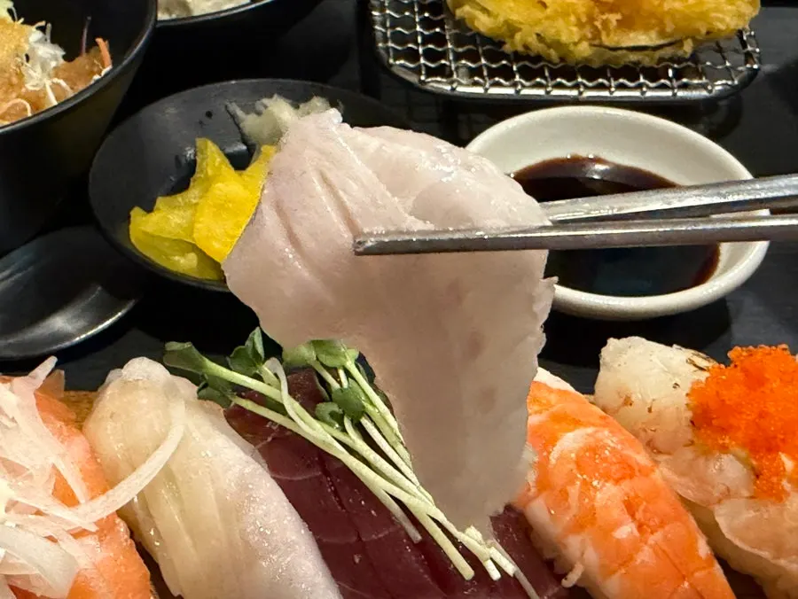 Thickly sliced sashimi from the hoehansang set