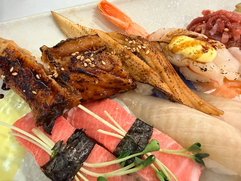 Close-up of the 18 pieces of sushi included in the set
