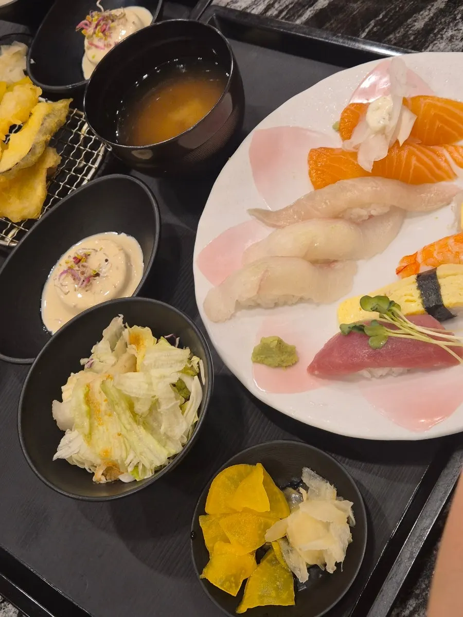 모시모시 스시 광복점 간판