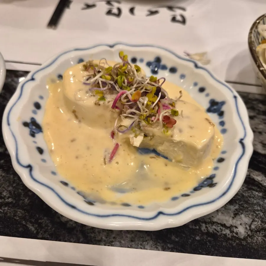 The vegetable salad and soft tofu salad served first