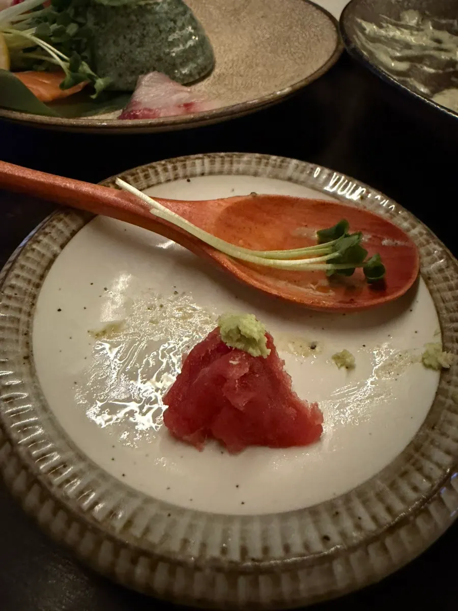 Plate of Motoku Moriawase sashimi platter