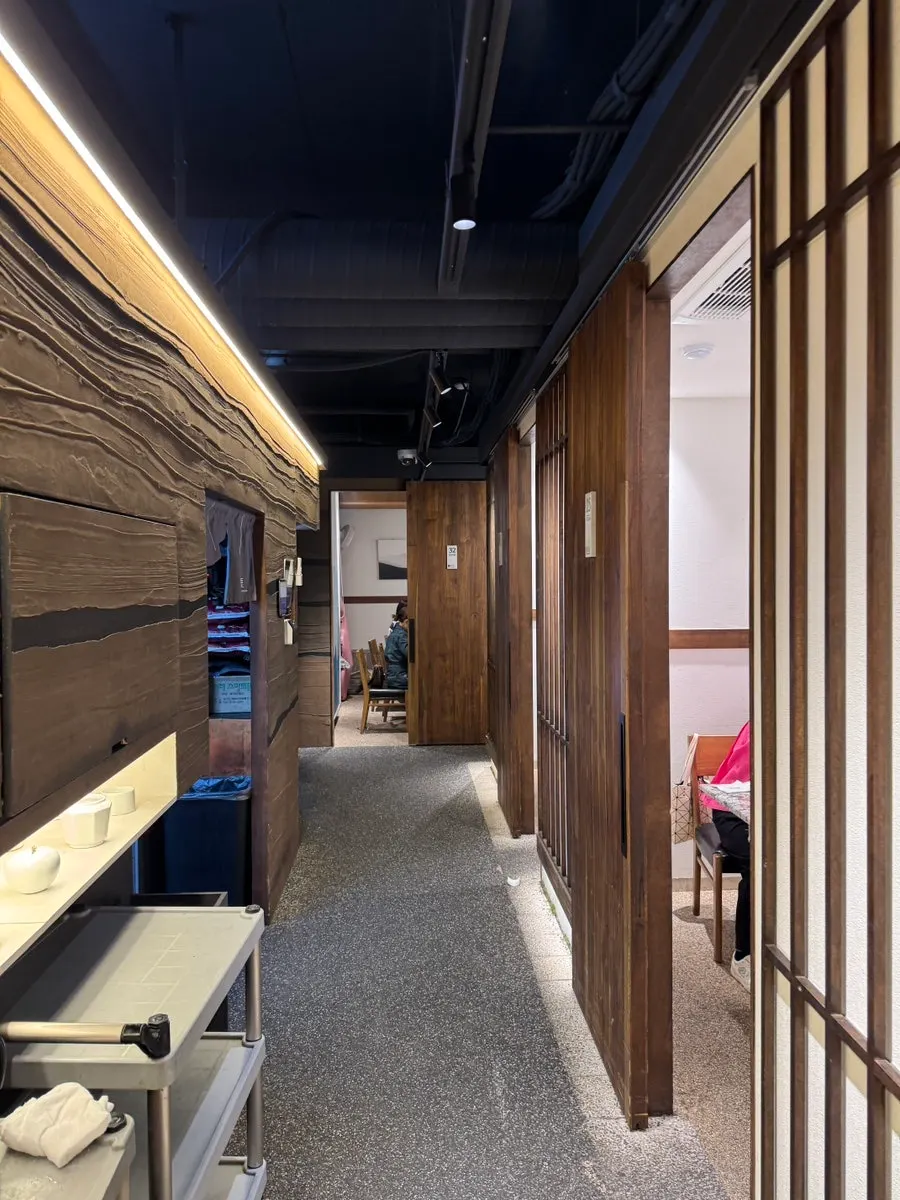 Interior corridor of Moyeon Mapo