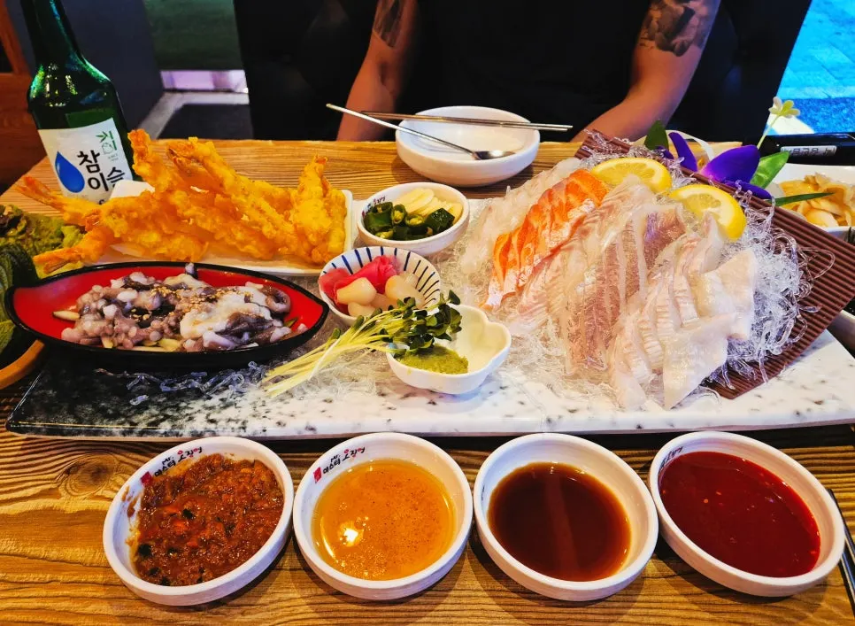 Full spread of the Live Octopus Set