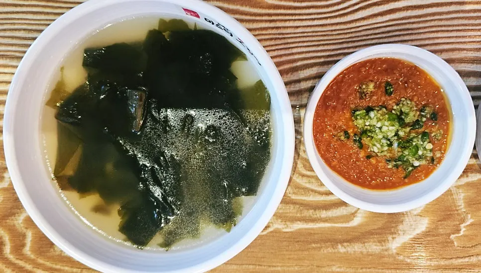 마카로니 콘 샐러드와 꼬시래기 밑반찬