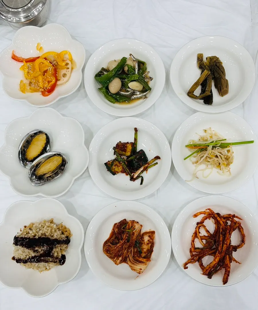 Neatly plated side dishes at Dongsanjeong