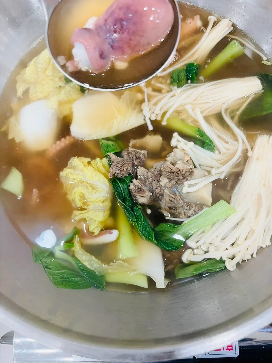 Clean and refreshing galnaktang broth