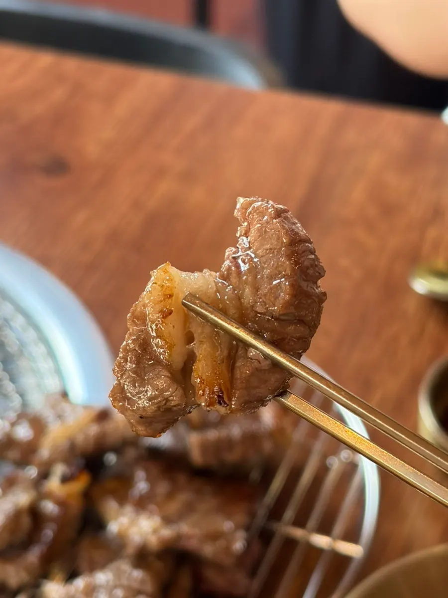 Glossy, well-grilled soaenggalbi