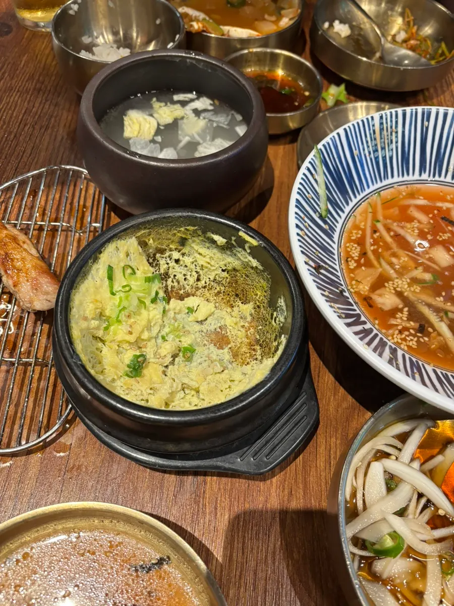 남김없이 비운 갈비 접시