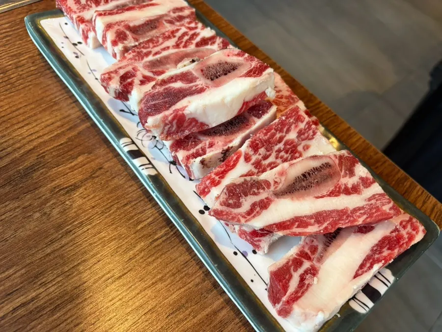 Table of side dishes for fresh beef ribs