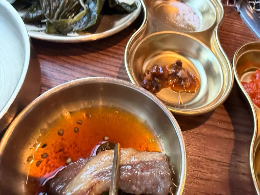 Tender beef rib served with salt