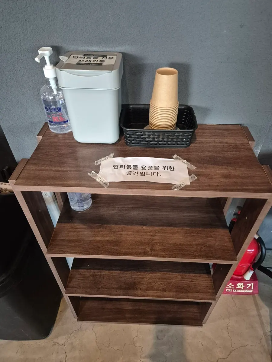 Seating and interior props at the Namak GRAY LAZY