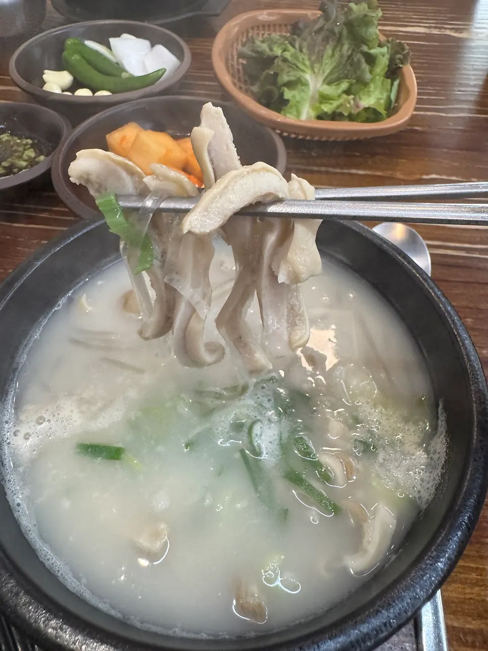 무보까국밥 감삼점 매장 풍경