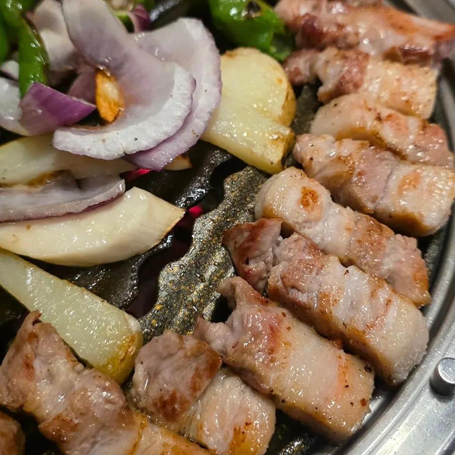 外焦里嫩的厚切梅花肉
