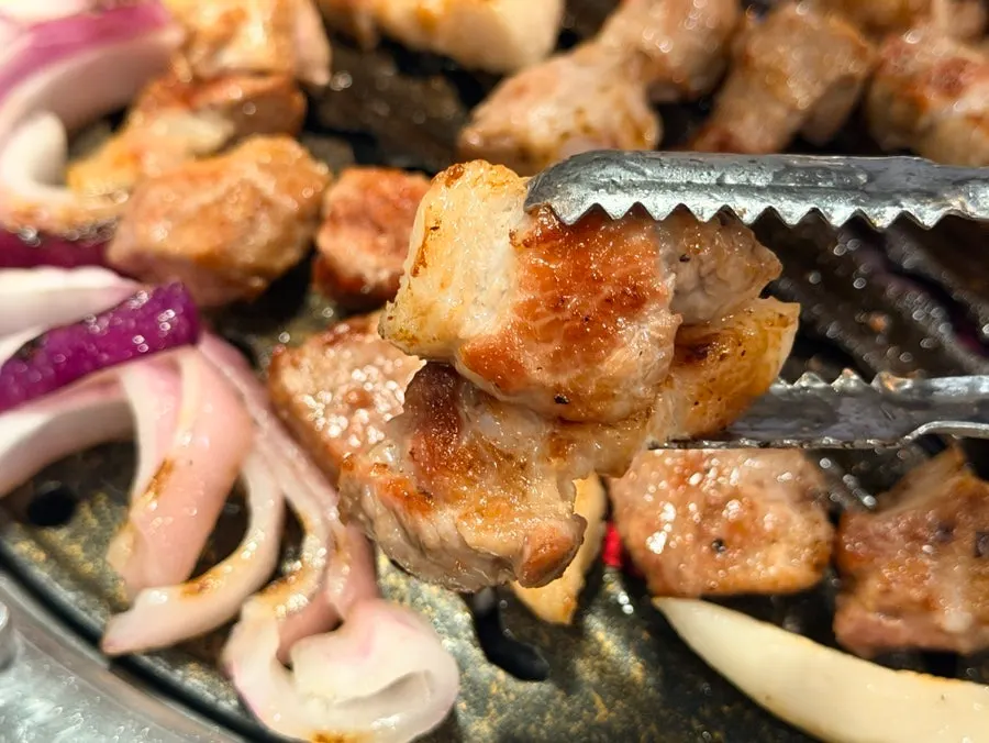Meat spread at Muttuk Sookdae Main Branch