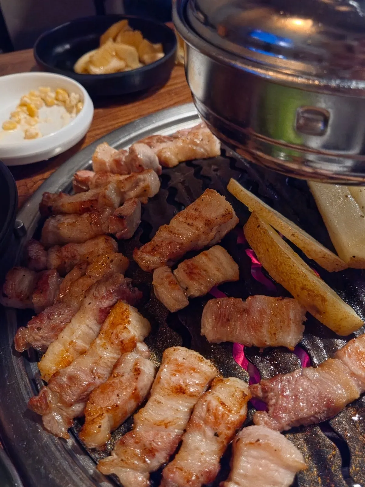 무뚝 숙대본점 삼겹살 2인분 구이 상차림