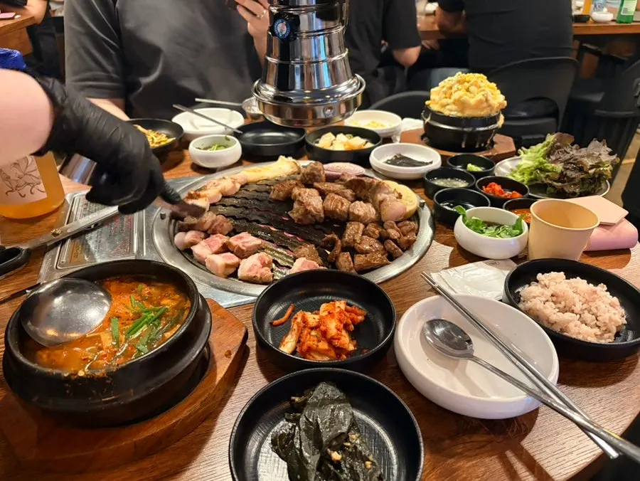 Well-cooked pork neck, pork belly, and galmaegisal