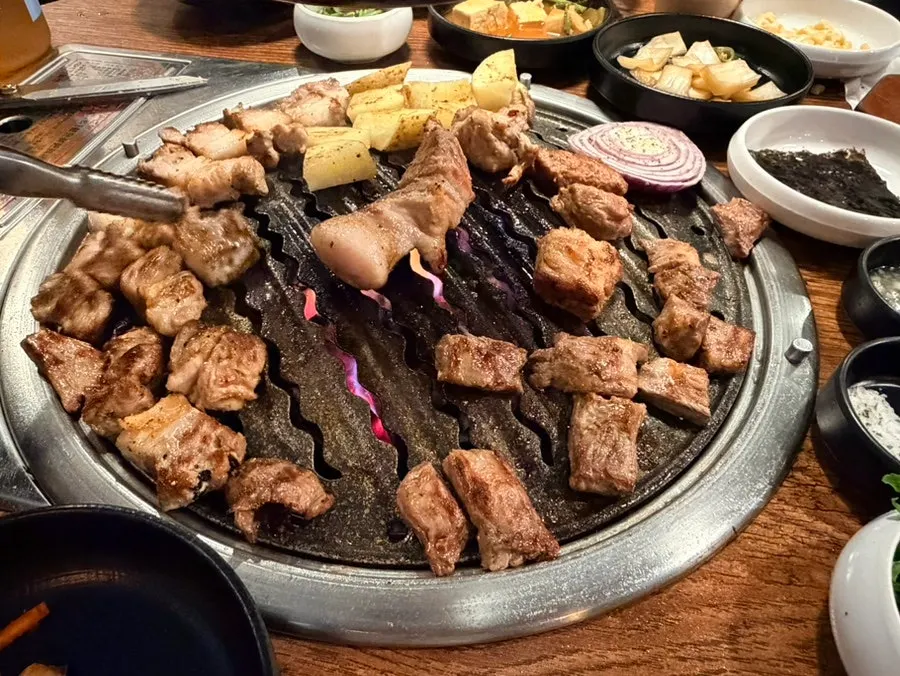 Finished spread of grilled meat at Muttuk Sookdae Main Branch