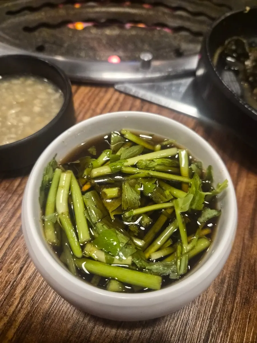 Soy sauce made with minari (water celery)