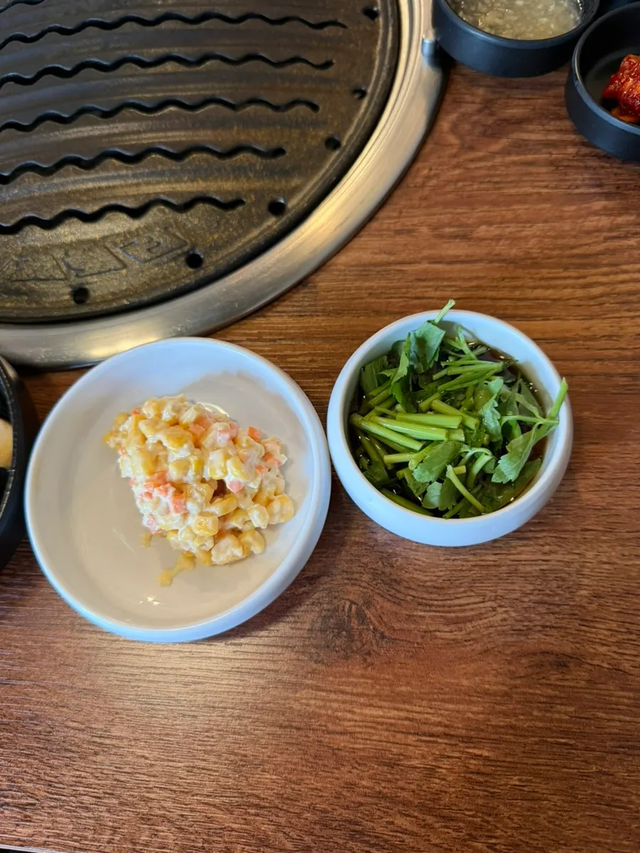 Table setting with minari soy sauce