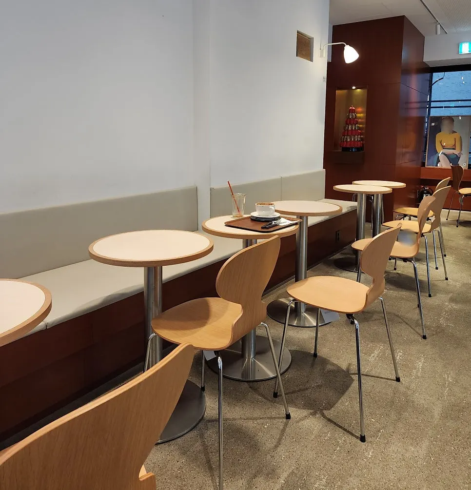 Second-floor space ideal for studying alone