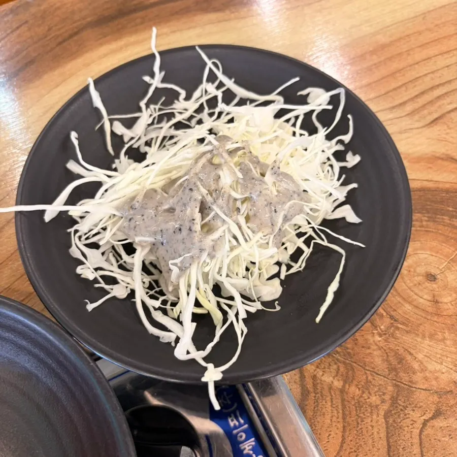 Cheongpomuk and lotus root mayonnaise side dishes