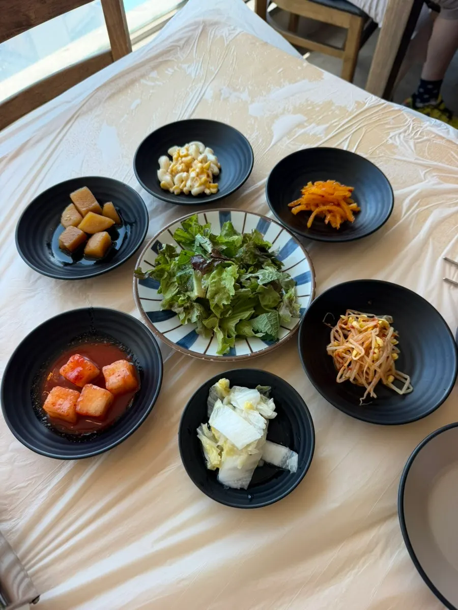 Side dishes served with the seafood grill