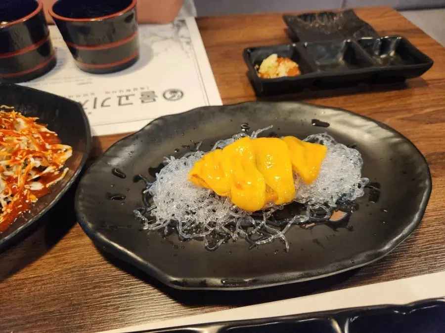 Assorted aged sashimi arranged by fish type