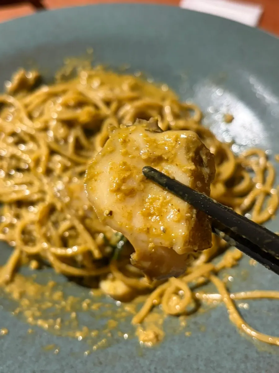 Truffle abalone innard cream pasta