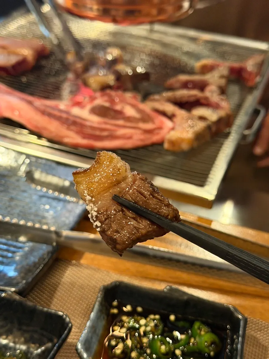 A plate of meat cut and arranged for easy eating