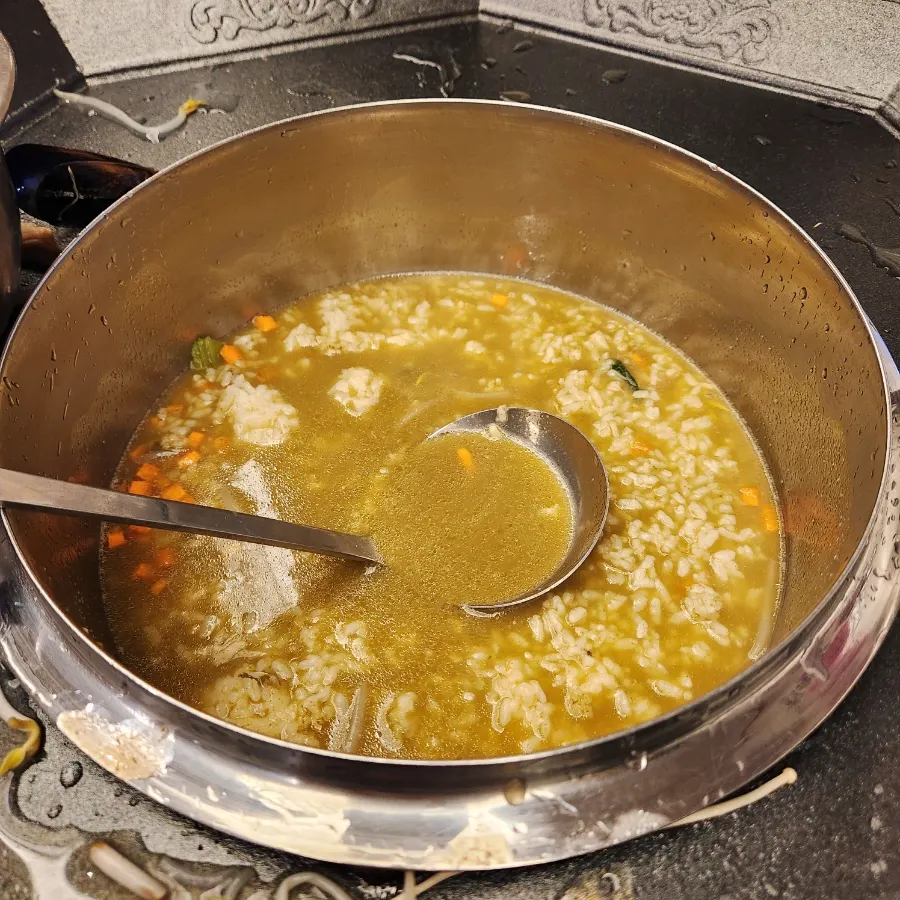 The finishing abalone innard porridge